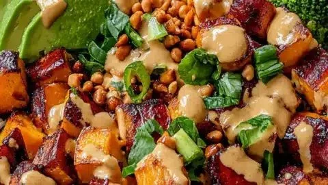 Delicious Thai Peanut Sweet Potato Buddha Bowl for Quick Dinners