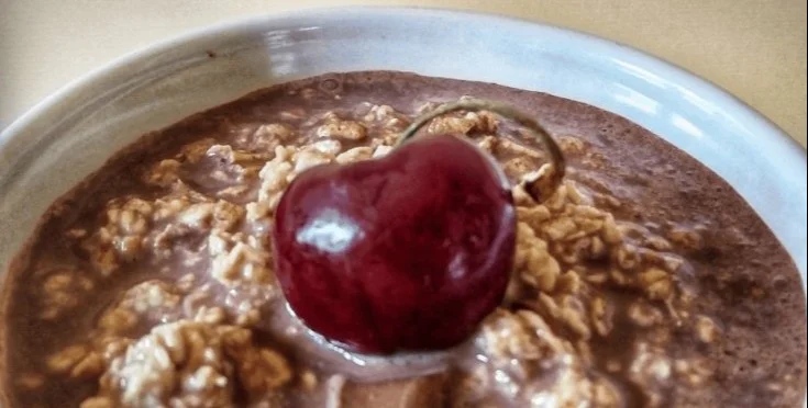 Cherry Chocolate Overnight Oats