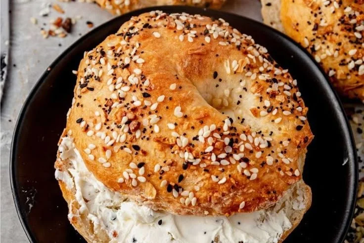 3-Ingredient Cottage Cheese Bagels