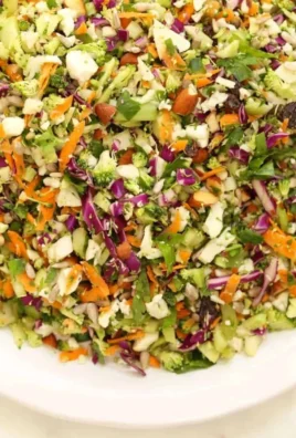 Crunchy Detox Salad with fresh veggies for a healthy meal option