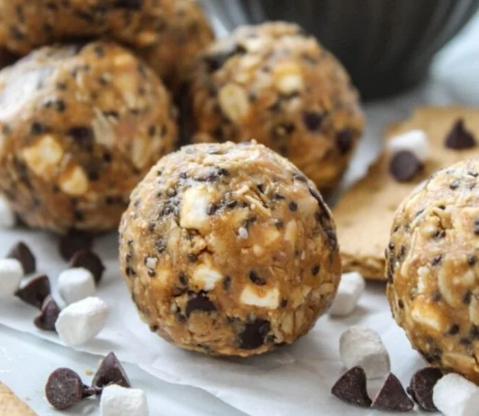 Easy no-bake S'mores energy bites recipe with chocolate and graham crackers