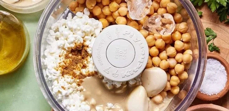 High-Protein Hummus with Cottage Cheese