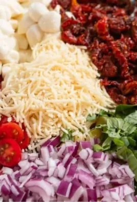 Delicious sun-dried tomato pasta salad with fresh ingredients